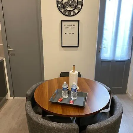 Au Coeur Du Pont Neuf Apartman
